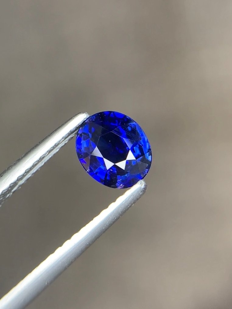 Senza Prezzo di Riserva - 1 pcs Blu Zaffiro - 3.06 ct - Guild Gem Laboratory - Blu vivido, Blu reale #1.0