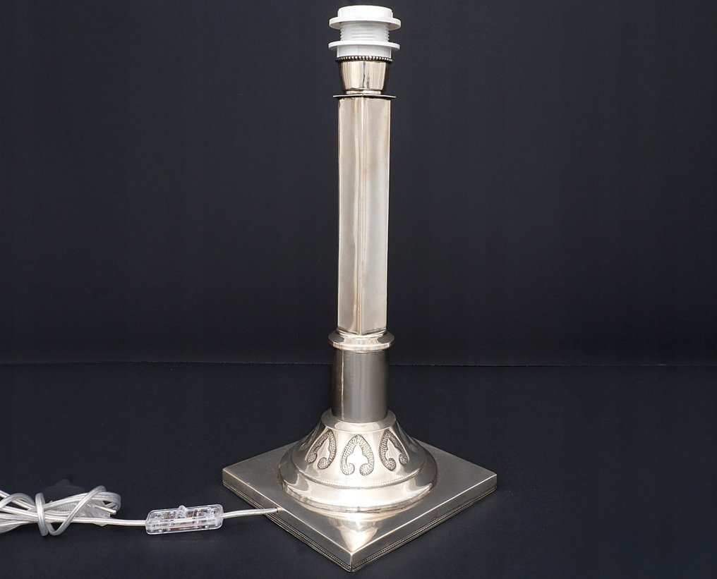 Lampada da tavolo - Lampada da tavolo in argento polacco tra le due guerre (800 argento) • 66 cm • 750 g di argento puro - .800 argento - Marchio del produttore: JS #4.3