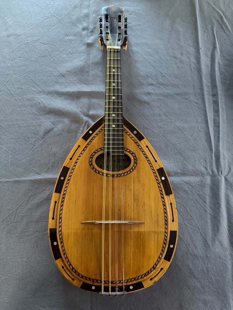 thanh - Nguyen van Troi -  - Mandolin - Vietnam #1.0