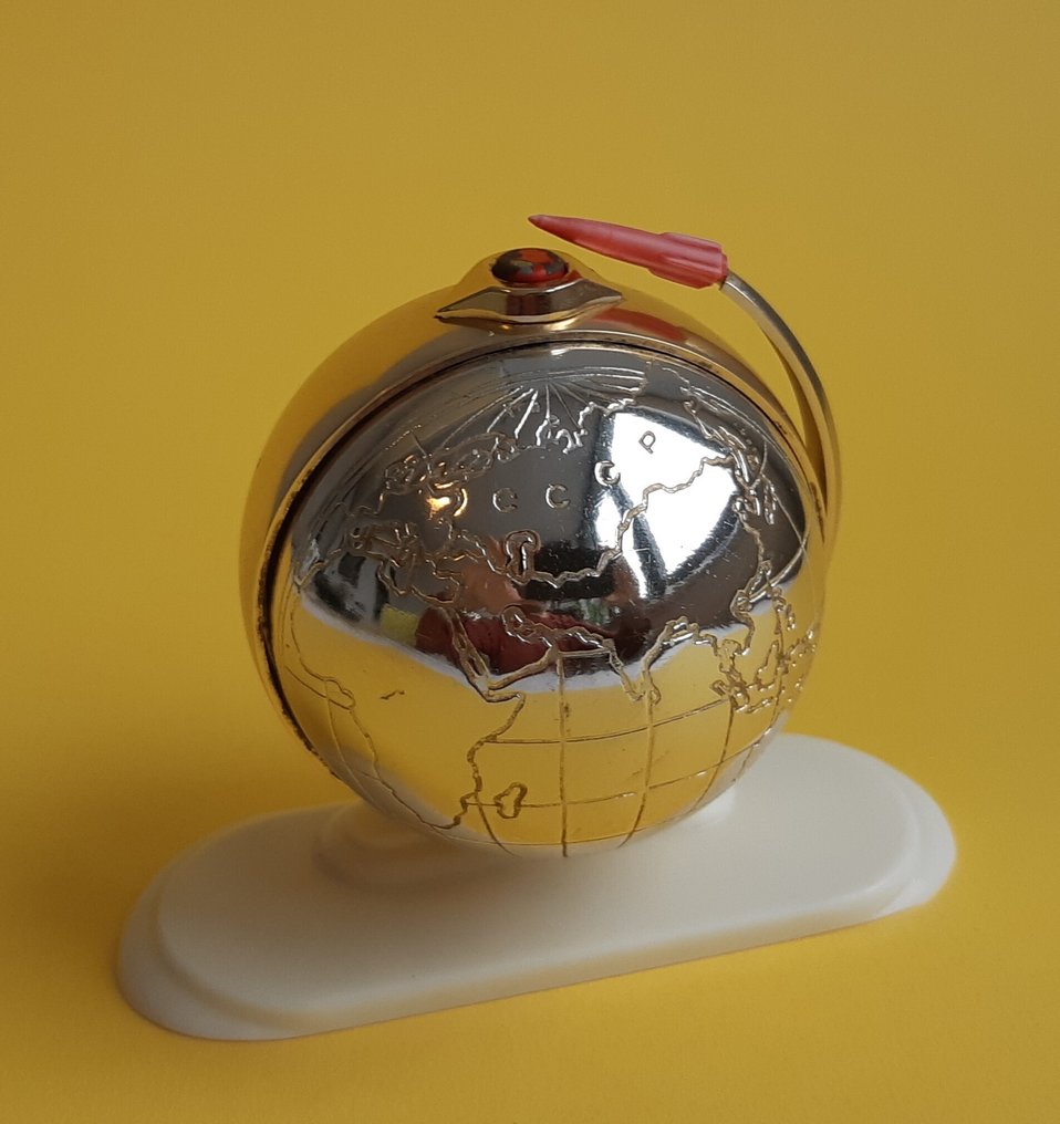 Clock - Aluminium, Bakelite, Plastic - 1960-1970 - USSR Globe Alarm Clock #2.1