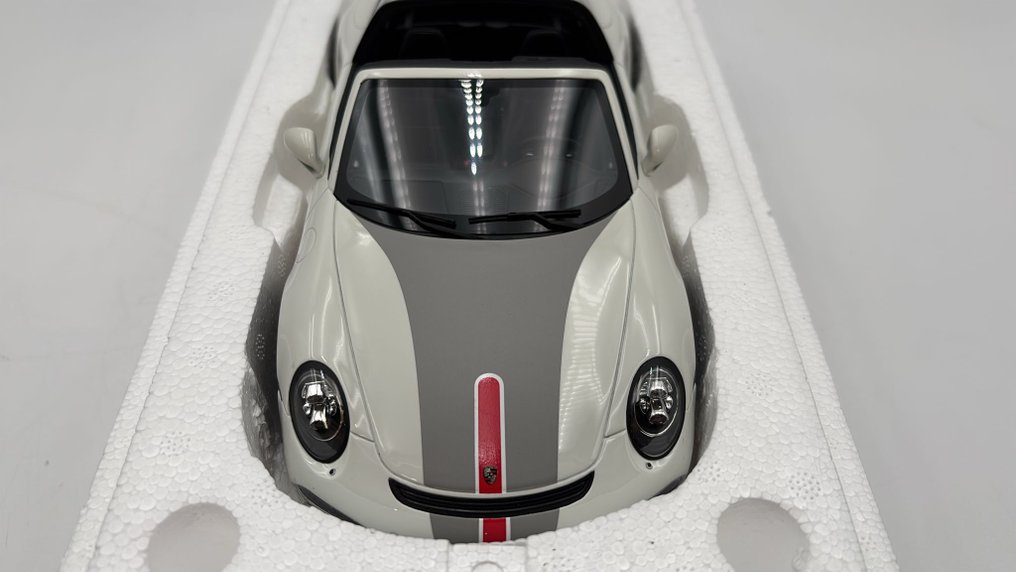 GT Spirit 1:18 - Pienoismalliauto - Porsche TECHART 991 Targa - (cod.29) #1.0