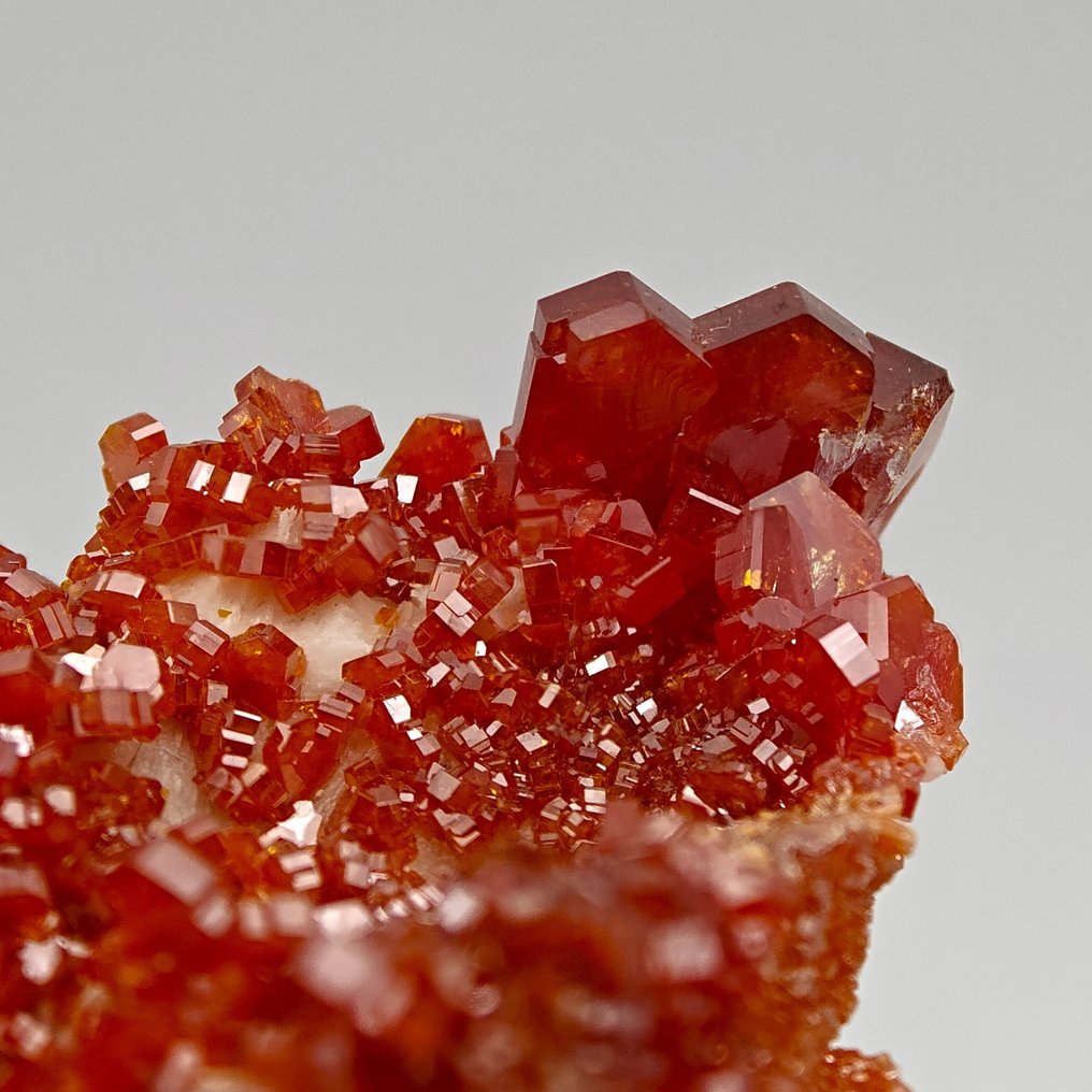 Vörös vér vanadinit vihar a sárga barit felett Kristálymátrix - Magasság: 74 mm - Szélesség: 47 mm- 87 g #3.2