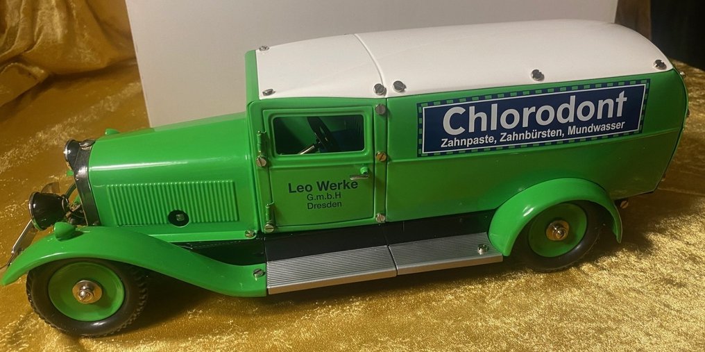 Märklin - Giocattolo di latta - Limited Edition Märklin Chlorodont Lleferwagen, 19037, Boxed - 2000-2010 #1.0
