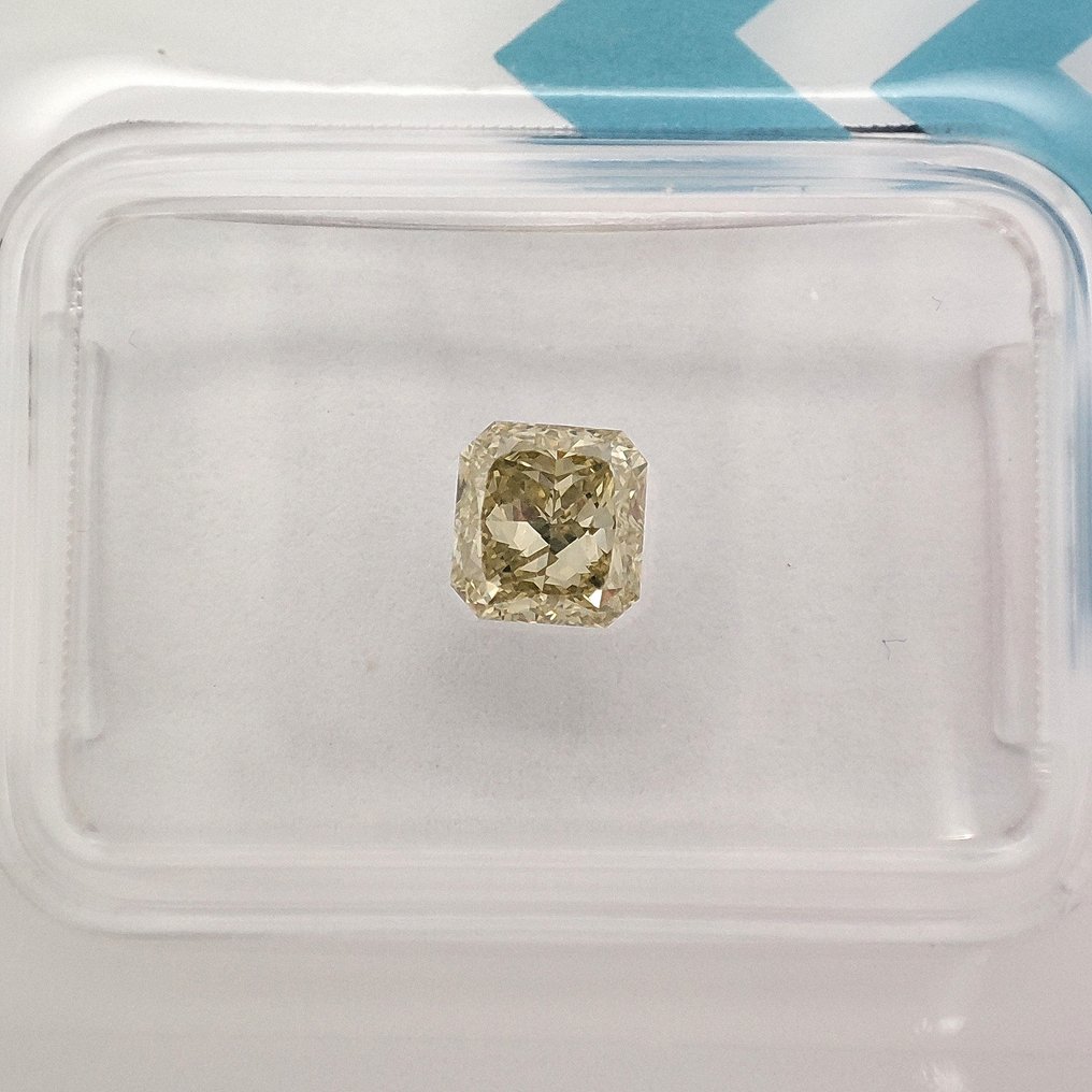 No reserve price - 1 pcs Diamond  (Natural coloured)  - 0.81 ct - Cushion - Fancy Yellow - VS1 - International Gemological Institute (IGI) #1.0