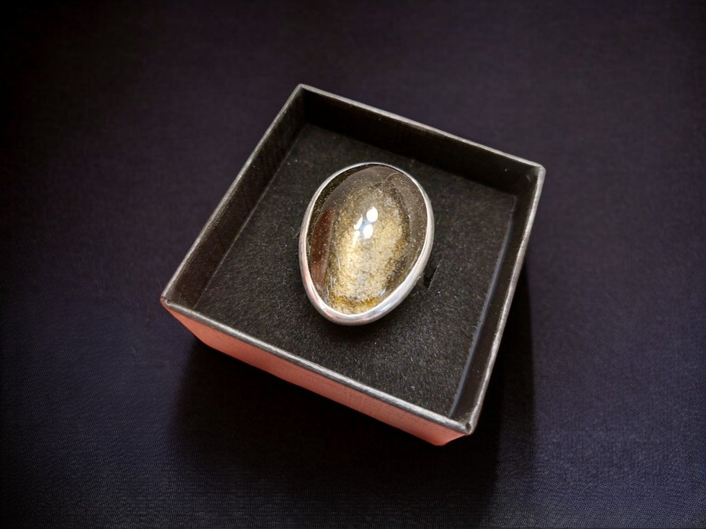 金色黑曜石戒指，尺寸可调。 顶级品质，无瑕疵。镶嵌于925纯银上。 - 高度: 3 cm - 宽度: 2 cm- 11 g #3.2