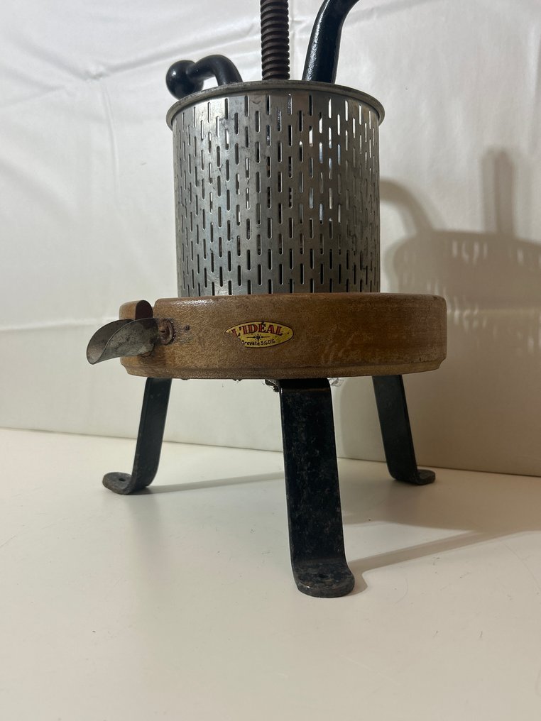 Εργαλεία  - πιεστήρι #2.1