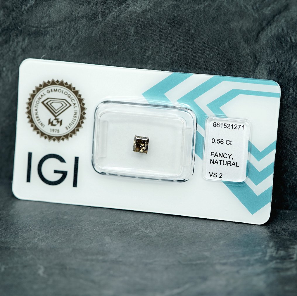 1 pcs Diamant (Couleur naturelle) - 0.56 ct - Carré - Fancy Brunâtre Jaune - VS2 - International Gemological Institute (IGI) #3.2
