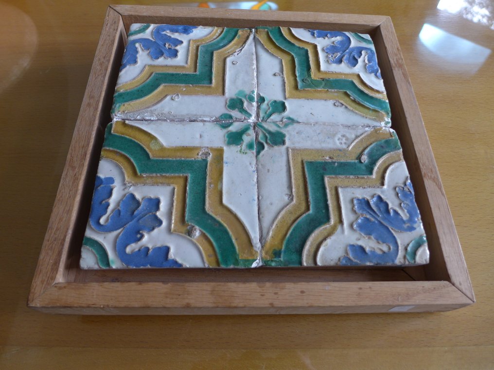  Tile (4) - 1600-1650  #1.0