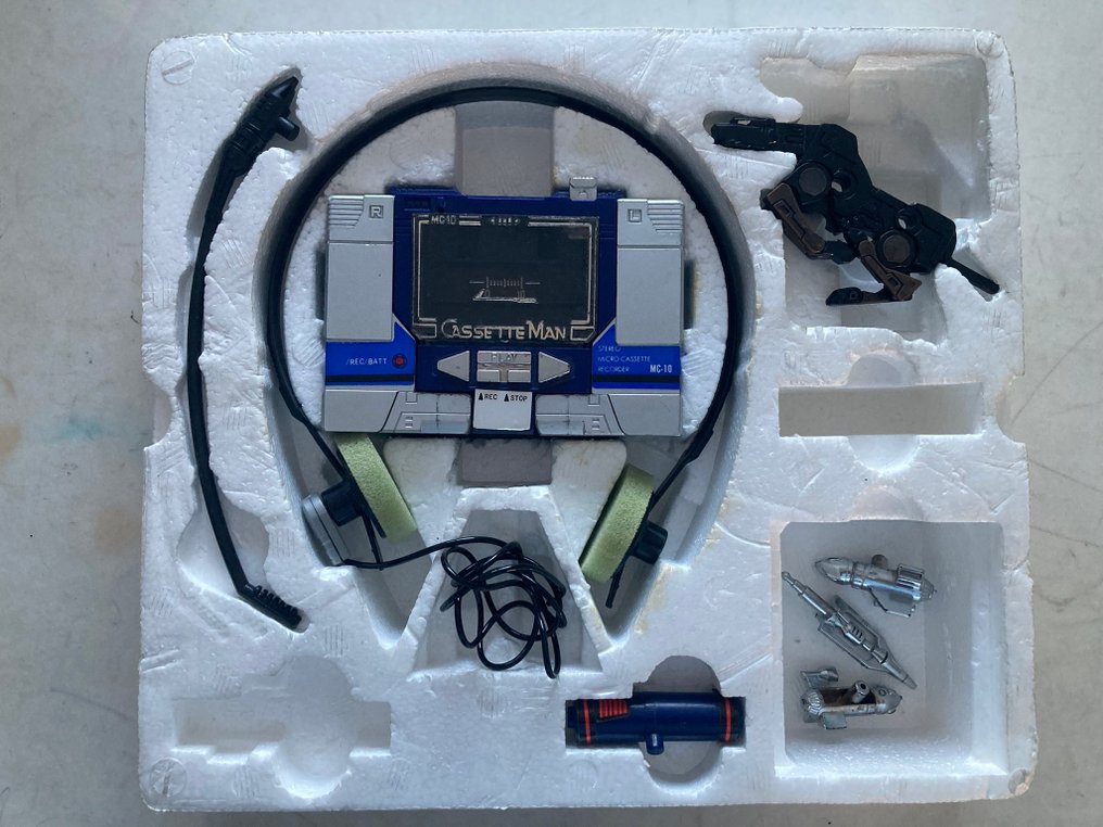 Shiantai  - 戰士玩偶 Cassette Man (bootleg Transformers Soundwave MC10) - 1980-1990 - 台湾 #2.1