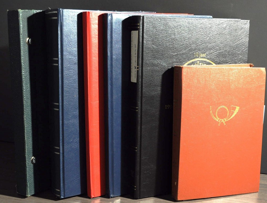 Netherlands  - Search in various stock books and an album (266 photos). #1.0