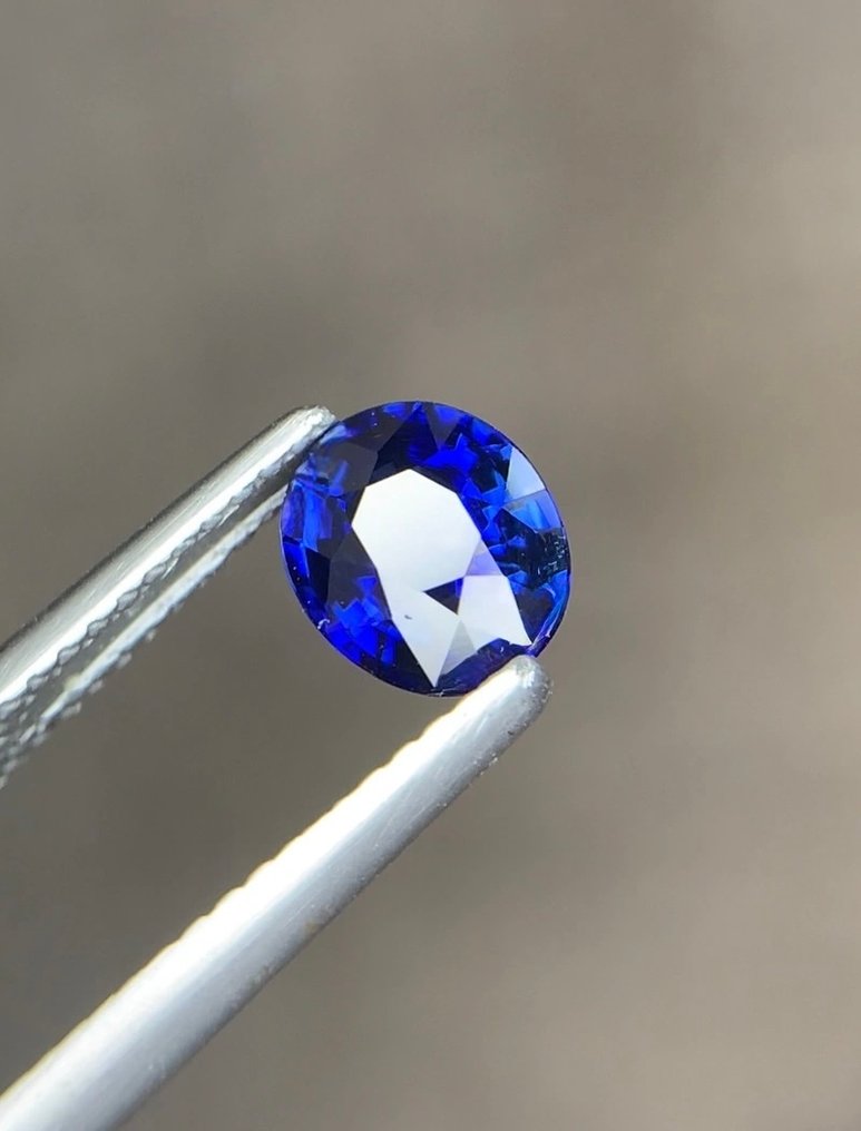 Senza Prezzo di Riserva - 1 pcs Blu Zaffiro - 3.06 ct - Guild Gem Laboratory - Blu vivido, Blu reale #3.2