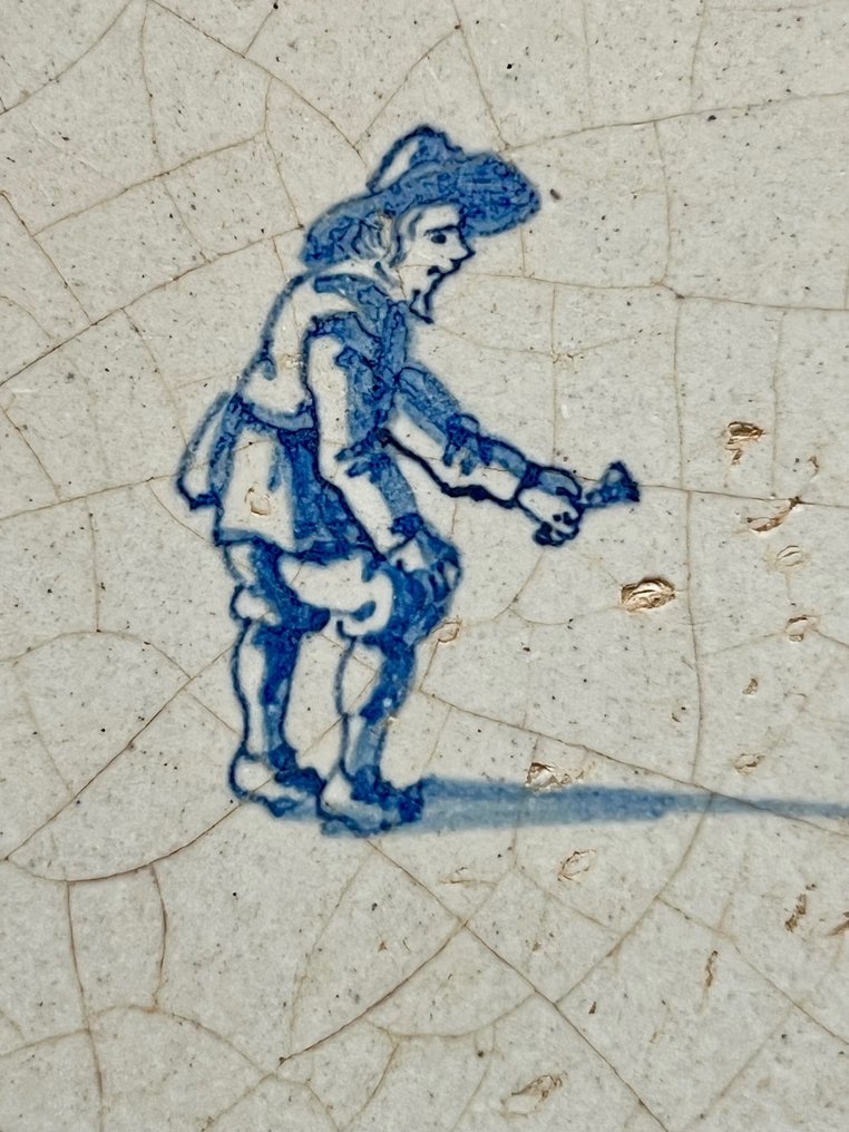  Tile (4) - Landman + child with toll + fisherman + roe fisher - 1600-1700 - Delft Blue  #2.1