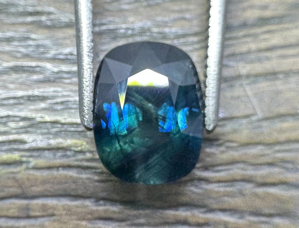 dwukolorowy Szafir - 4.97 ct - Antwerp Laboratory for Gemstone Testing (ALGT) #4.3