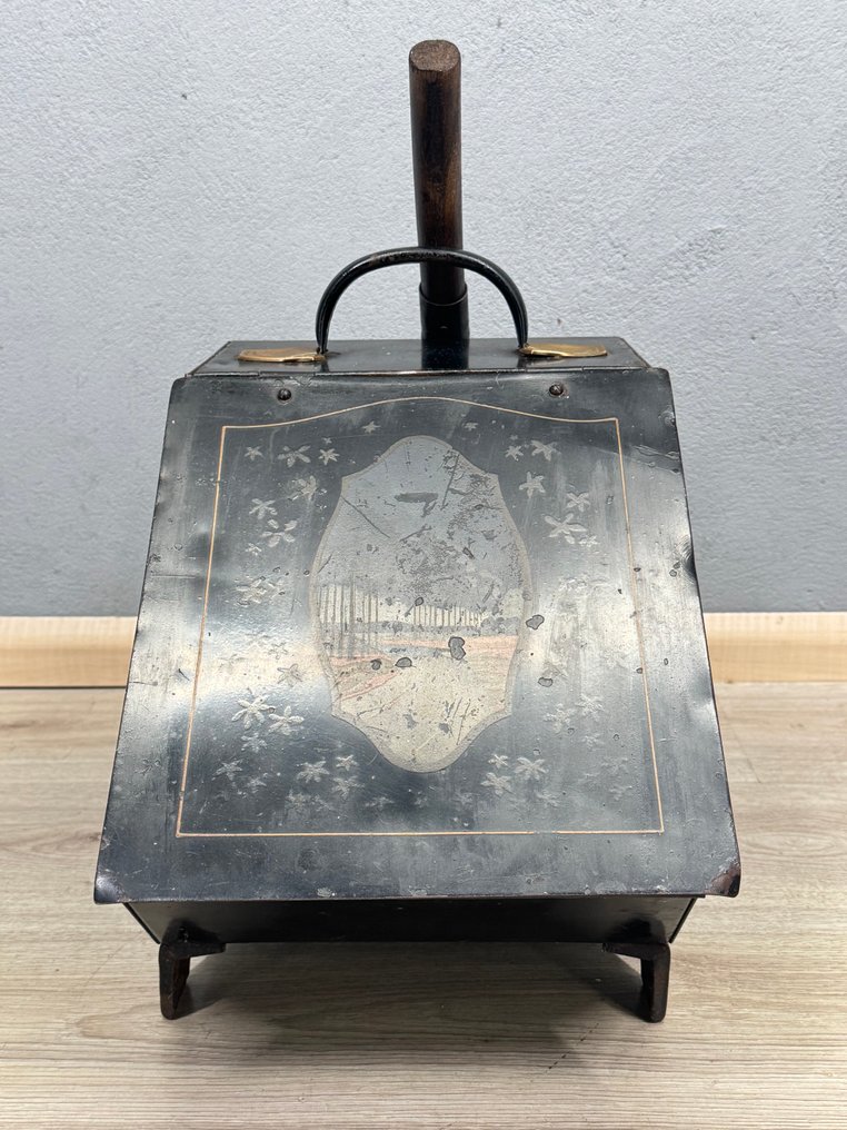 Recipiente - Metallo - 1900-1910 - Kolenbak in stile Jugendstil #1.0