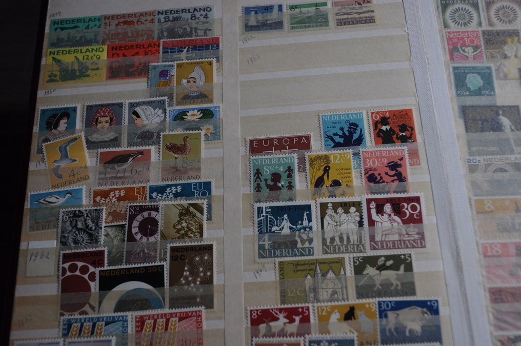 Netherlands  - Investigation of various (luxury) albums and a stock book, including some Overseas territories #4.3