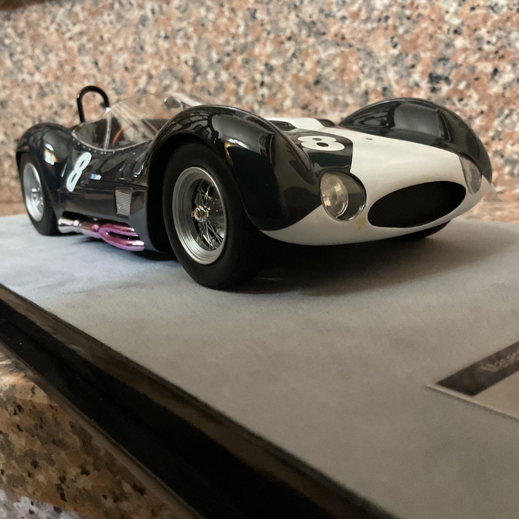 Tecnomodel 1:18 - Model race car - Maserati Birdcage Tipo 61 #1.0