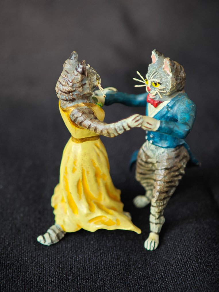 Fritz Bermann - Statuetta - Dancing Cats at the Ball - Bronzo verniciato a freddo #1.0