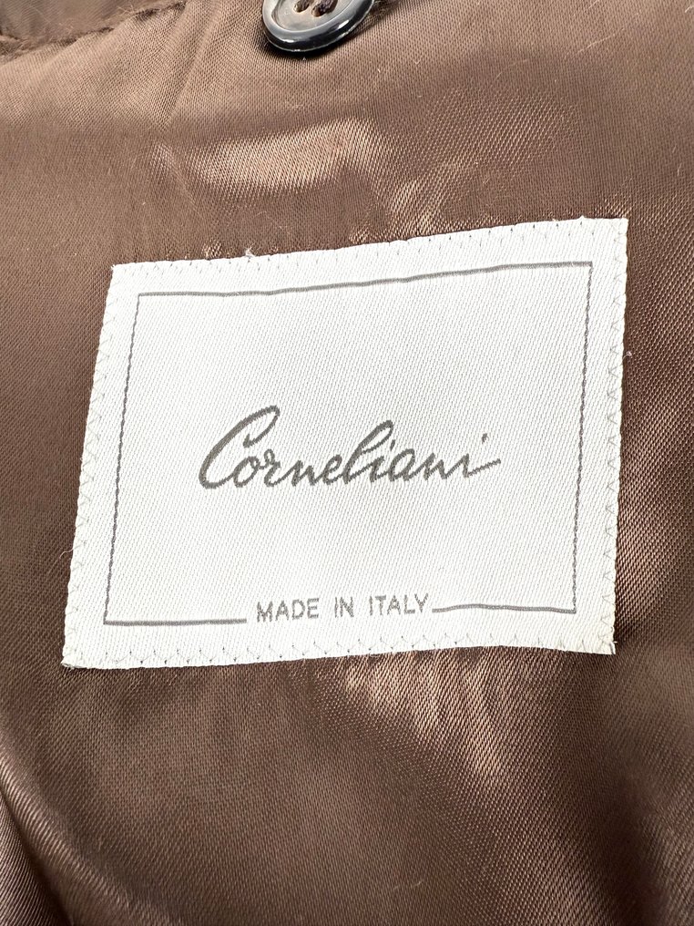 Corneliani - Mantel #4.3