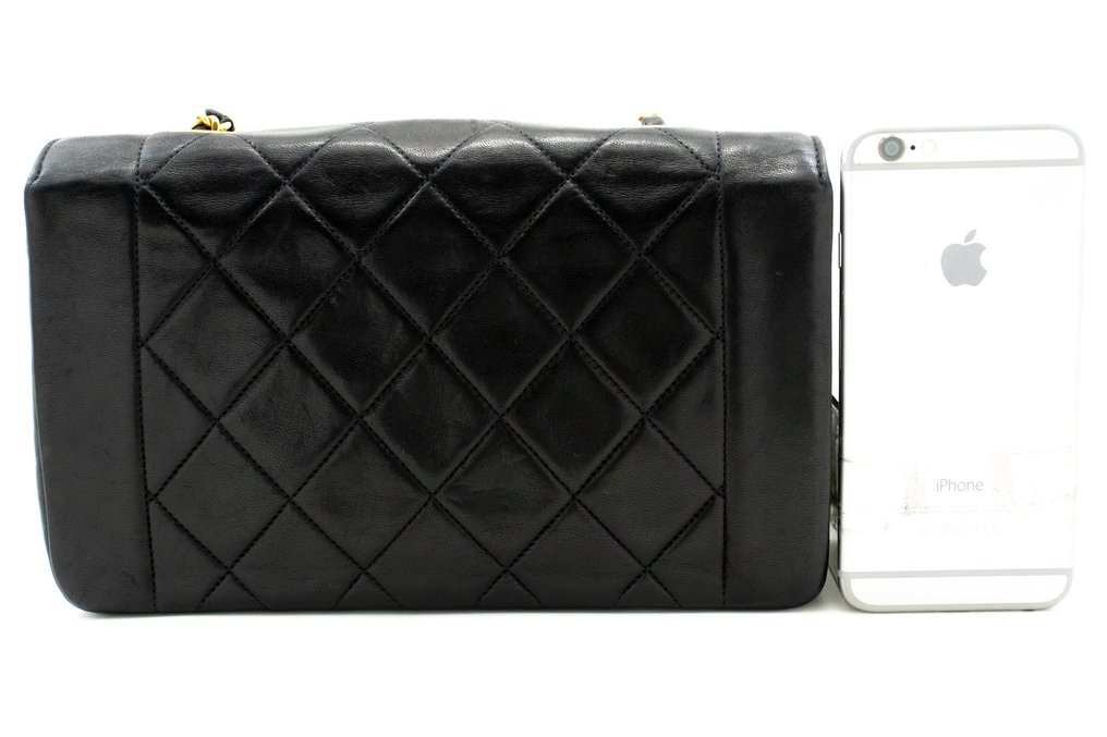 Chanel - Axelremsväska #2.1