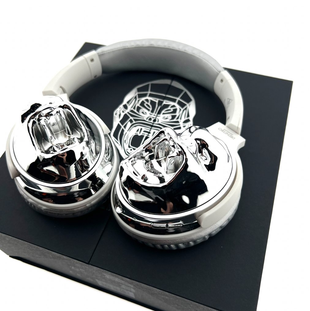 Richard Orlinski (1966) - Headphones King Kong - Silver Metallic #2.1