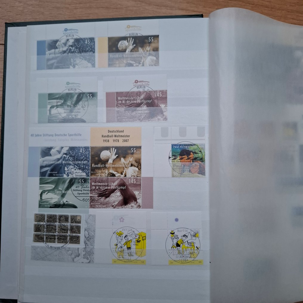德国,联邦共和国 2007/2018 - 2007/18年完整的邮票盖有首日封戳,收录于插页簿中。 #3.2
