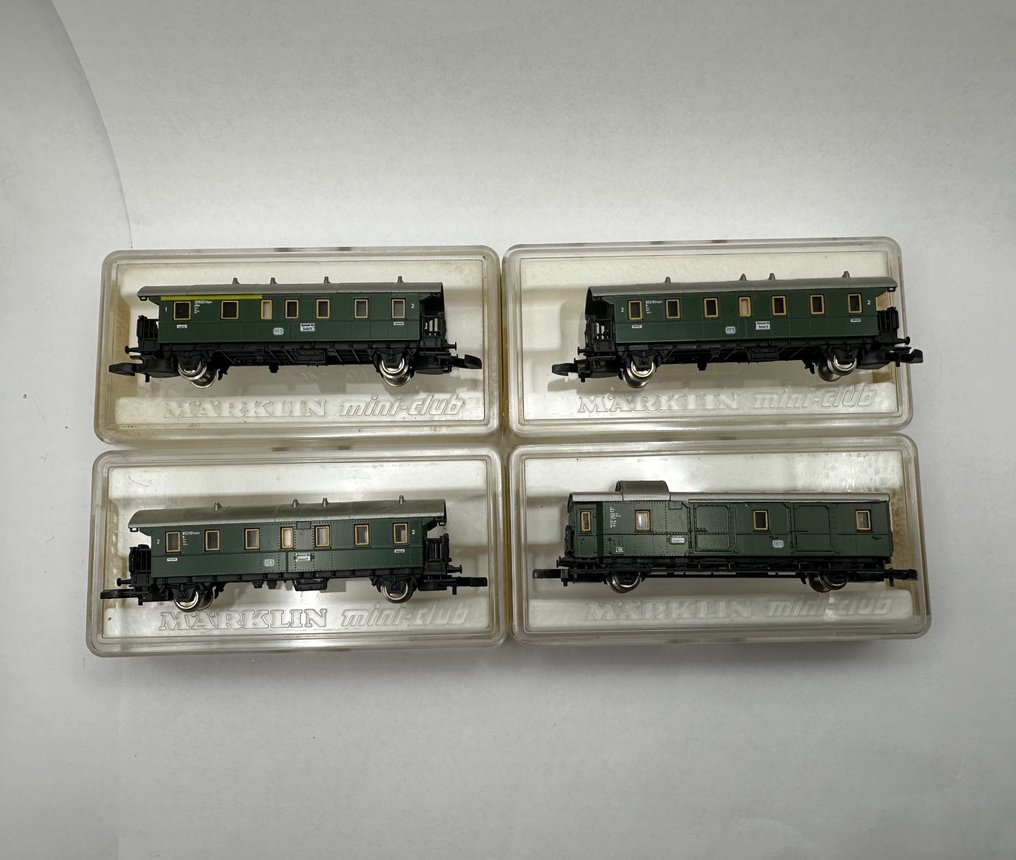 Märklin Z - 8750, 8751, 8752 - Model train passenger carriage (4) - 4x Märklin DB passenger cars - DB #1.0