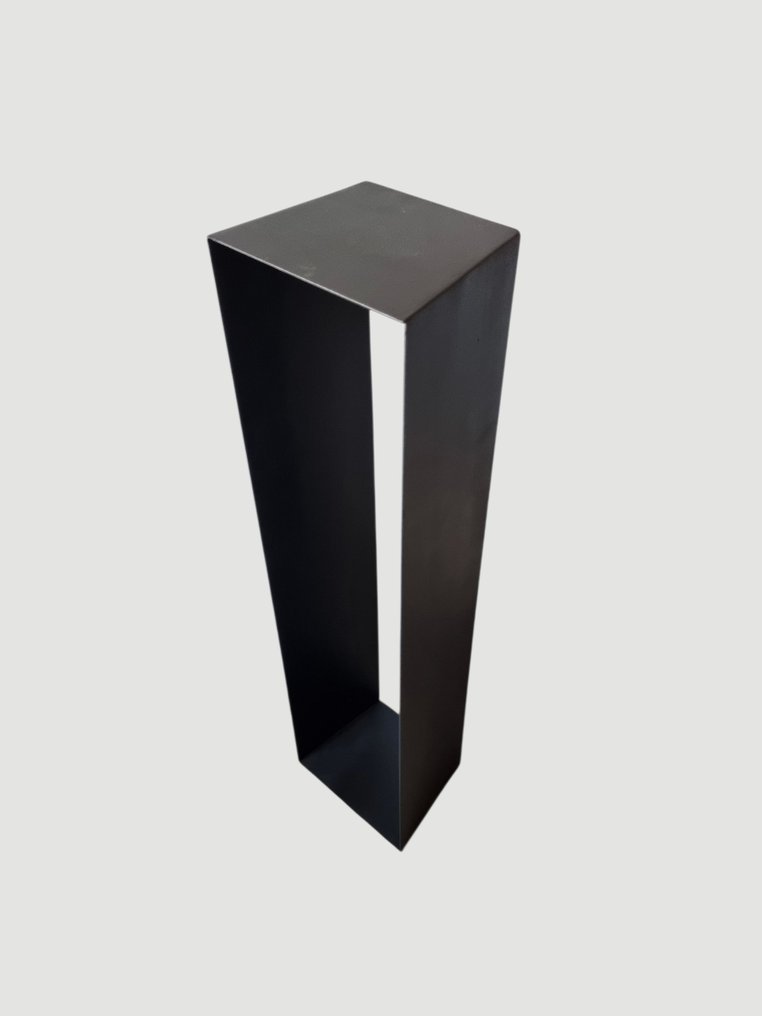 JVSculptures - Javi Villarroel Seoane - Stand - Trapezoidal pedestal - Steel - Base for decorative objects #1.0