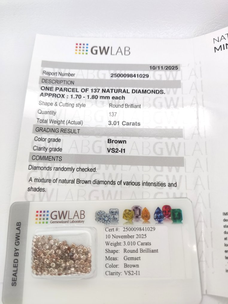 Senza Prezzo di Riserva - 137 pcs Diamante (Colorato naturale) - 3.01 ct - Rotondo Miscela di colori - VS2, I1 - Gemewizard Gemological Laboratory (GWLab) #1.0
