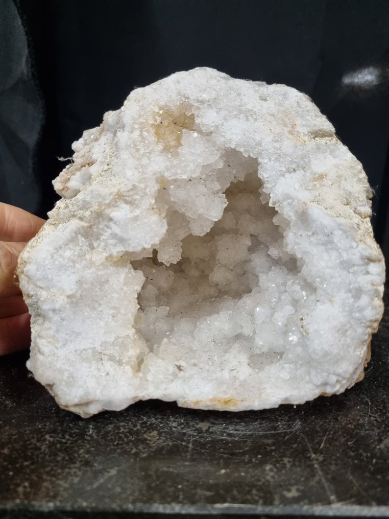 Cuarț Geode de cuarț mare HQ - Înălțime: 140 mm - Lățime: 122 mm- 1480 g #1.0