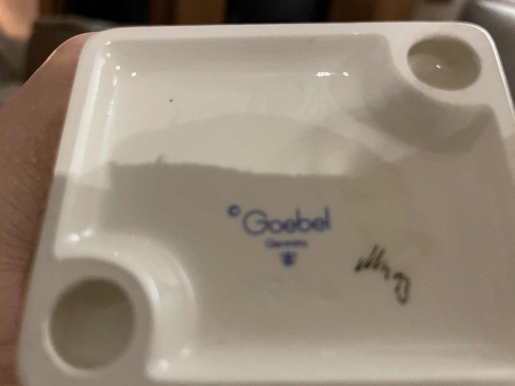 Goebel - Figuriini - Unter einem Dach Stormy Weather - TMK 7 - Posliini, Lasite #2.1