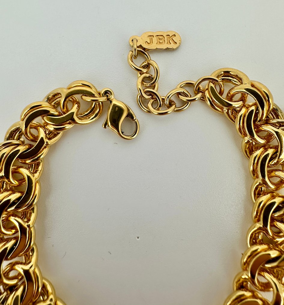 Camrose & Kross - Βραχιόλι με charms Jacqueline Kennedy JBK – Επιχρυσωμένο - Βραχιόλι #4.3