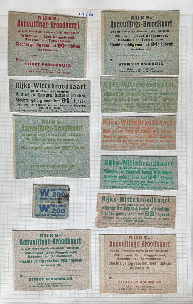 主題系列 - 装满了约50页的相册，里面有几百张来自第一次世界大战的奖券。 #3.2