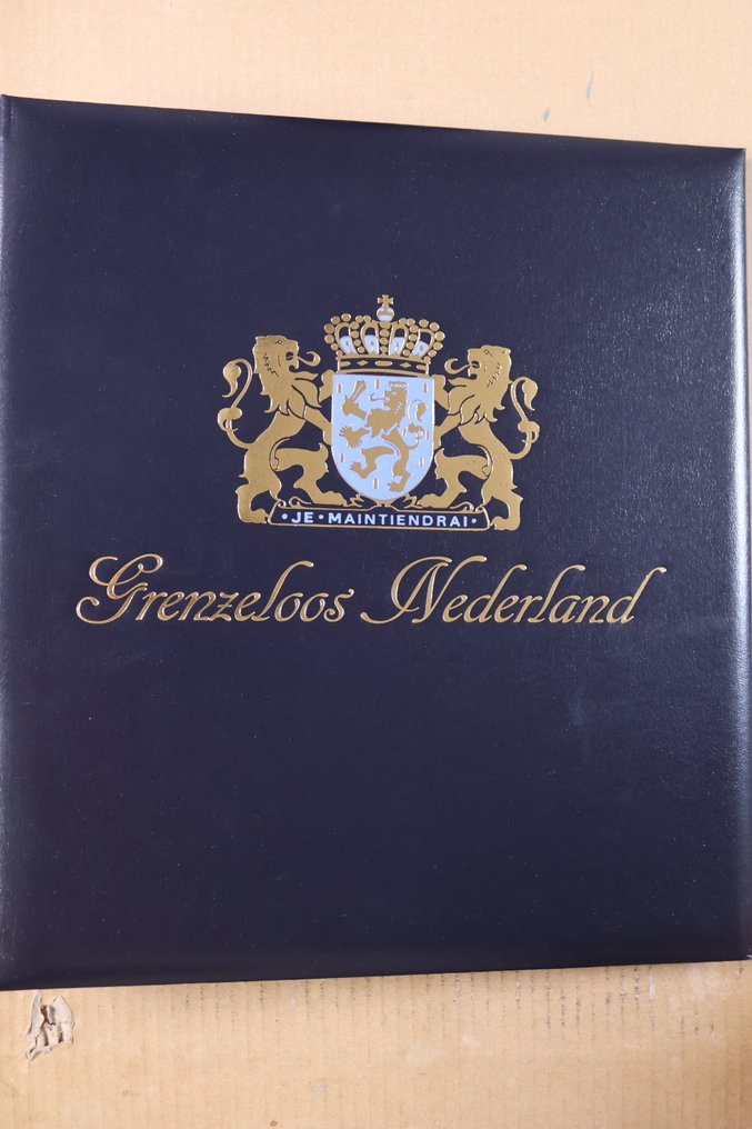 Netherlands 2000/2011 - 3 empty DAVO luxury (proof) albums + cassettes #1.0