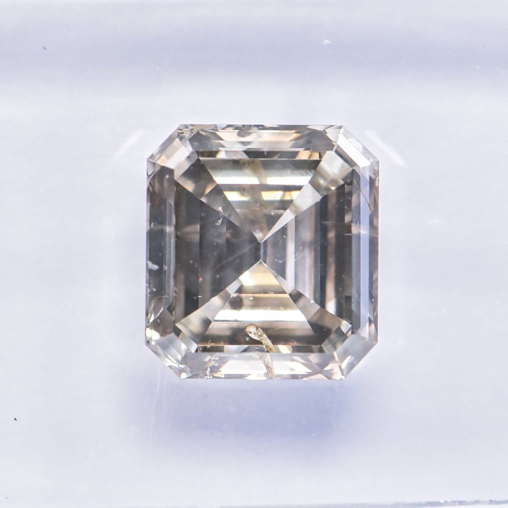 Ingen reservasjonspris - 1 pcs Diamant (Naturfarget) - 1.71 ct - Smaragd - Fancy deep Grønnaktig, Gråaktig Gul - SI2 - Det internasjonale gemologiske institutt (IGI) - VG #4.3