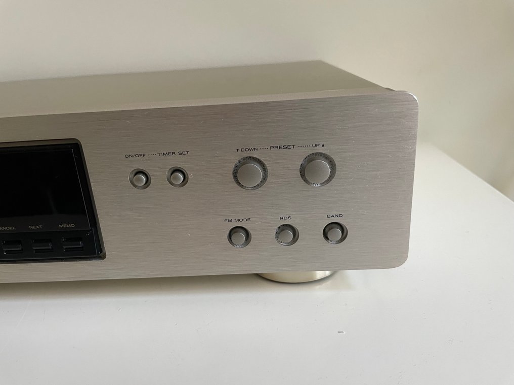 Marantz - Marantz ST6000 AM/FM Stereo Tuner Tuner #3.2