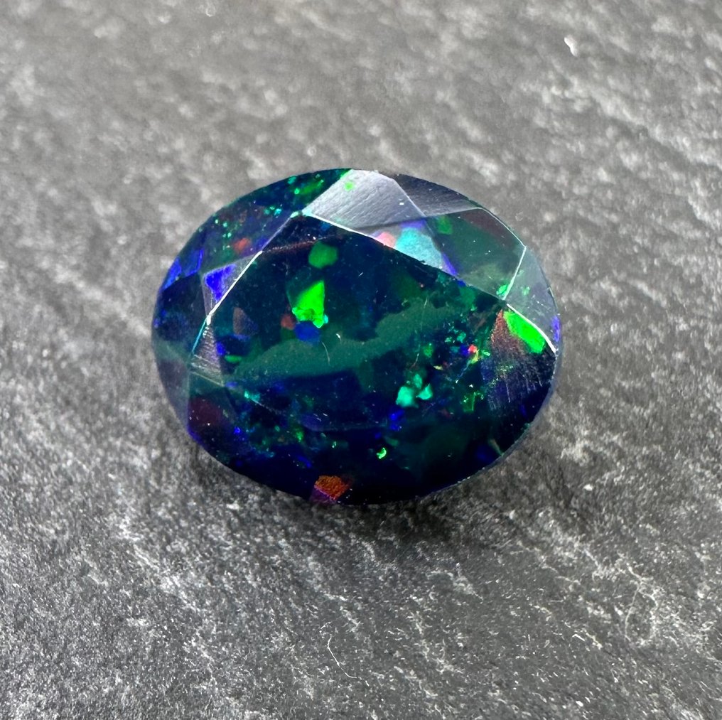 2.14 ct faceted opal Polished- 0.42 g #2.1