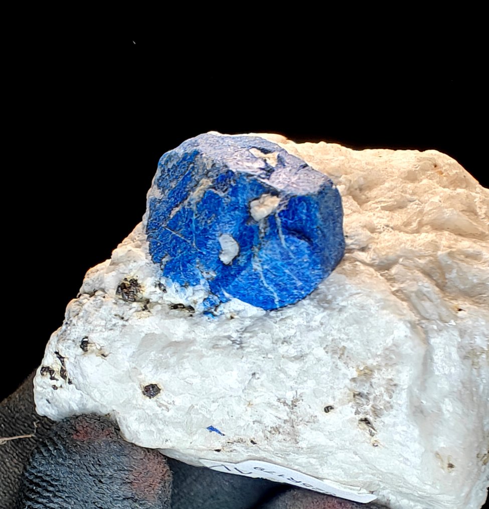 Lazurite Crystal on matrix - Height: 6 cm - Width: 5 cm- 160 g #2.1