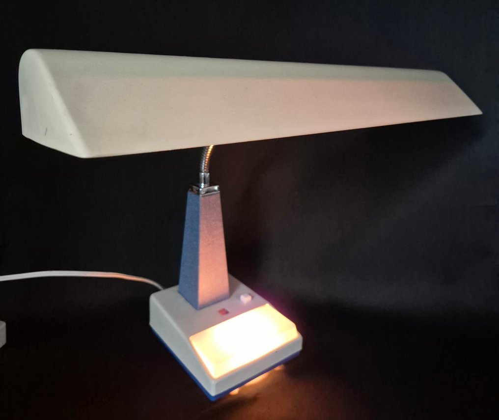 Matsushita Electric - Table lamp - FS-534E - Plastic, Metal #2.1