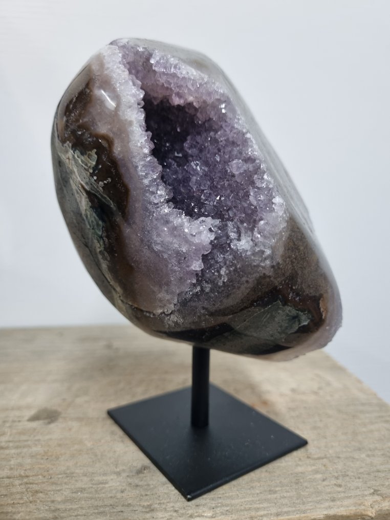 HQ Purple Amethyst - on luxury steel stand - Height: 142 mm - Width: 80 mm- 842 g #3.2