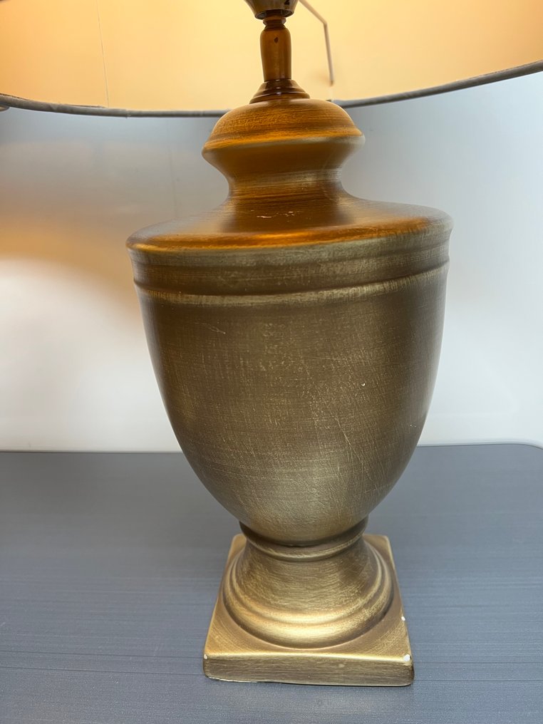 Επιτραπέζιο φωτιστικό (2) - Επικάλυψη από κεραμικό, χαλκό ή μπρούντζο για επιτραπέζια φωτιστικά. - Κεραμικό - vaasmodel #3.2