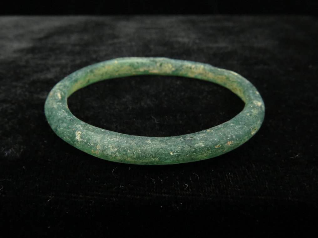 Ancient Roman Glass (child's) Bracelet with iridescence - 5.7 cm (No Reserve Price) #1.0