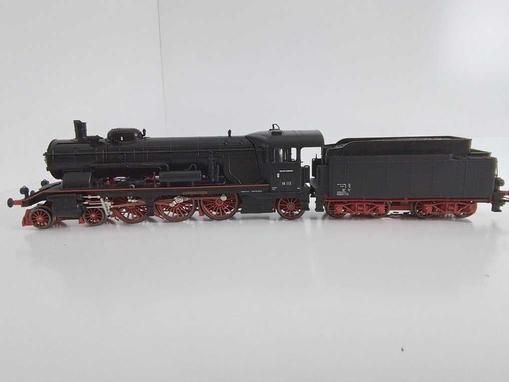 Märklin H0轨 - 37115 - 带煤水车的蒸汽机车 (1) - 高速列车机车 - DB #3.2