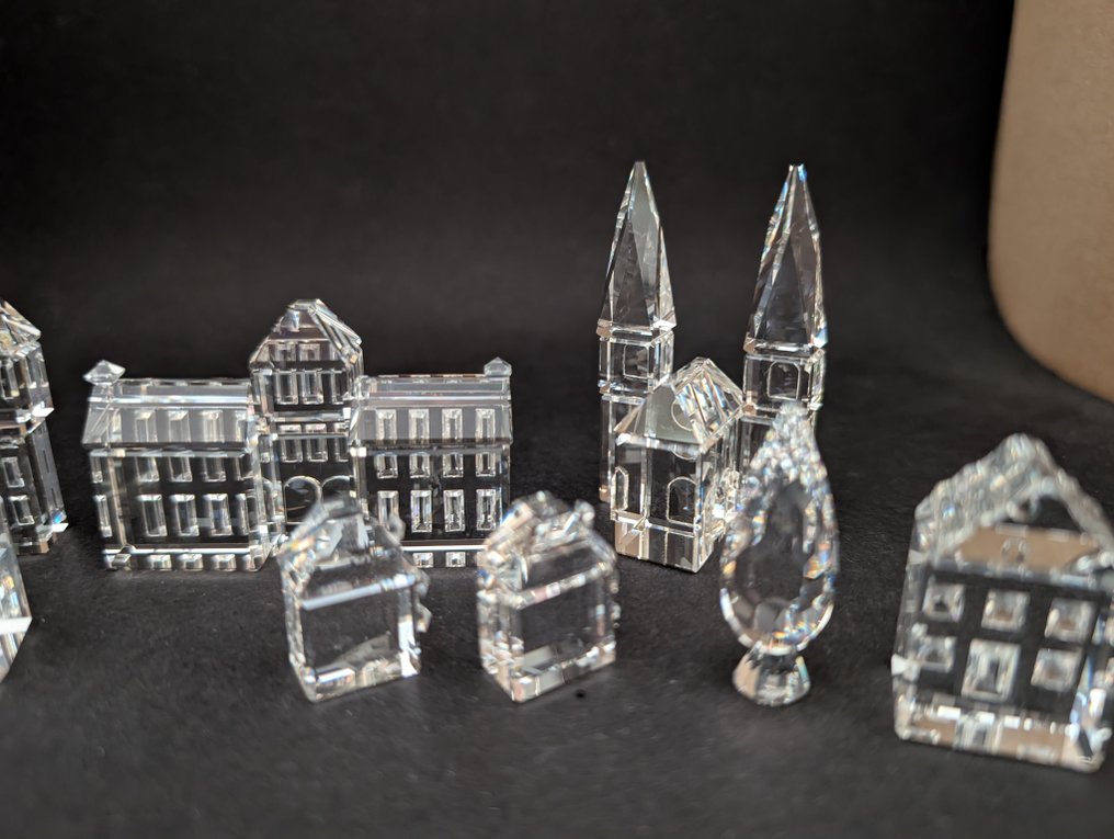 Swarovski - Statue, Swarovski stad 10-delig - 5 cm - Crystal #4.3