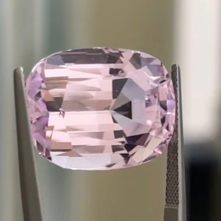 χωρίς τιμή ασφαλείας Ροζ Κουνζίτης - 37.21 ct - Διεθνής Ένωση Έγχρωμων Πολύτιμων Λίθων (ICA GemLab) - Fine Step Cut #1.0