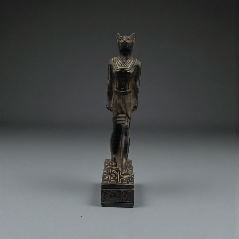 Cópia do antigo Egito Deusa Sekhmet com cabeça de leoa  (Sem preço de reserva) #1.0