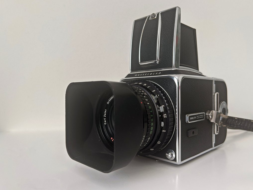 Hasselblad 500C/M + Planar 2,8/80mm + A12 | 120 / medium format camera #2.1