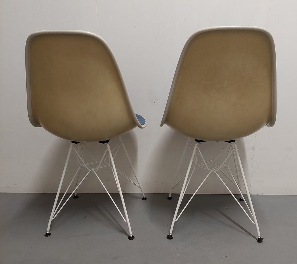 Vitra - Charles Eames - Stol (2) - Polyester, Jern, Tekstil - To smukke side stole #4.3