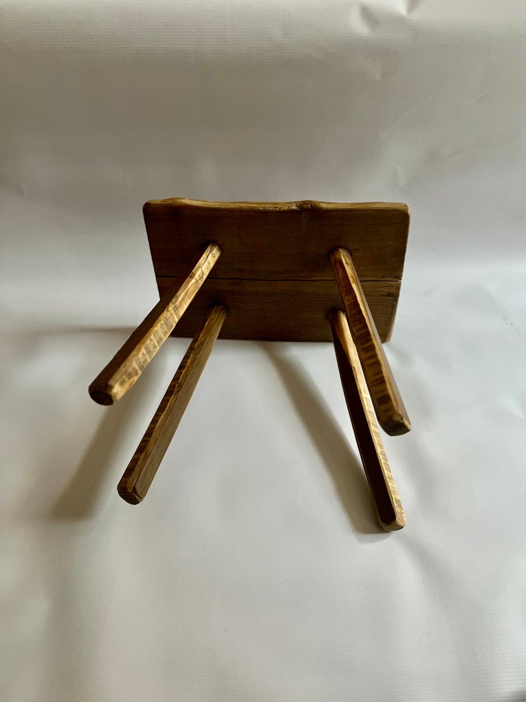 Stołek - Drewno, Dąb - Stary stołek z drewna beczkowego #2.1