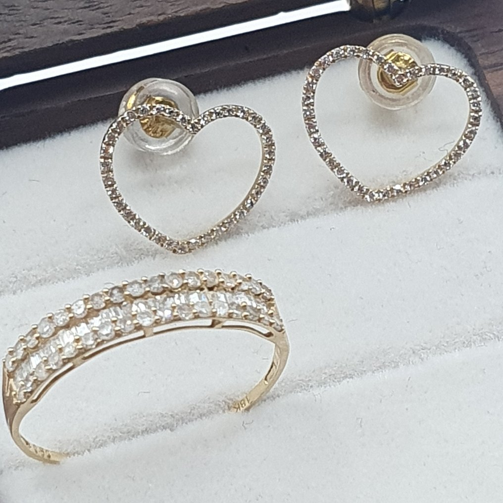 沒有保留價 - 兩件珠寶套裝 - 18 克拉 黃金 - 0.72ct. tw. 鉆石 (天然) #1.0