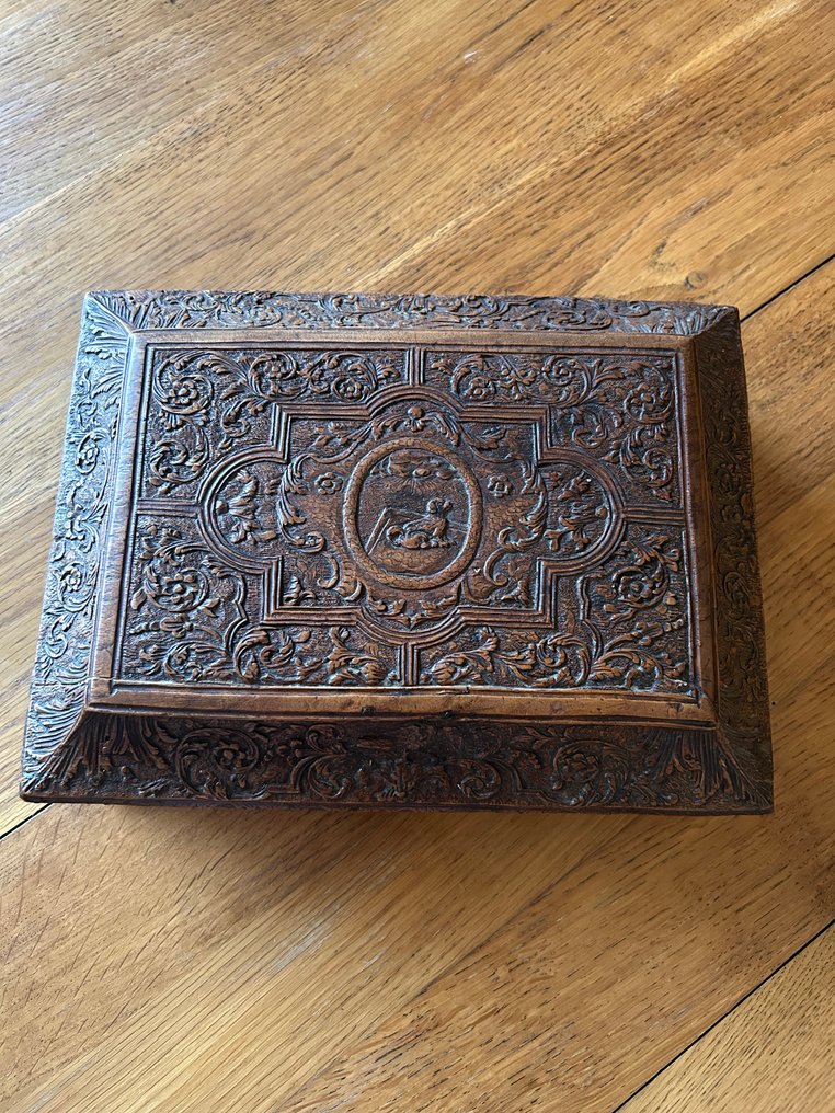 Wedding casket - St. Lucie Woods - 1700-1750 - Attributed to the workshop of César Bargard (1620-1709). #1.0
